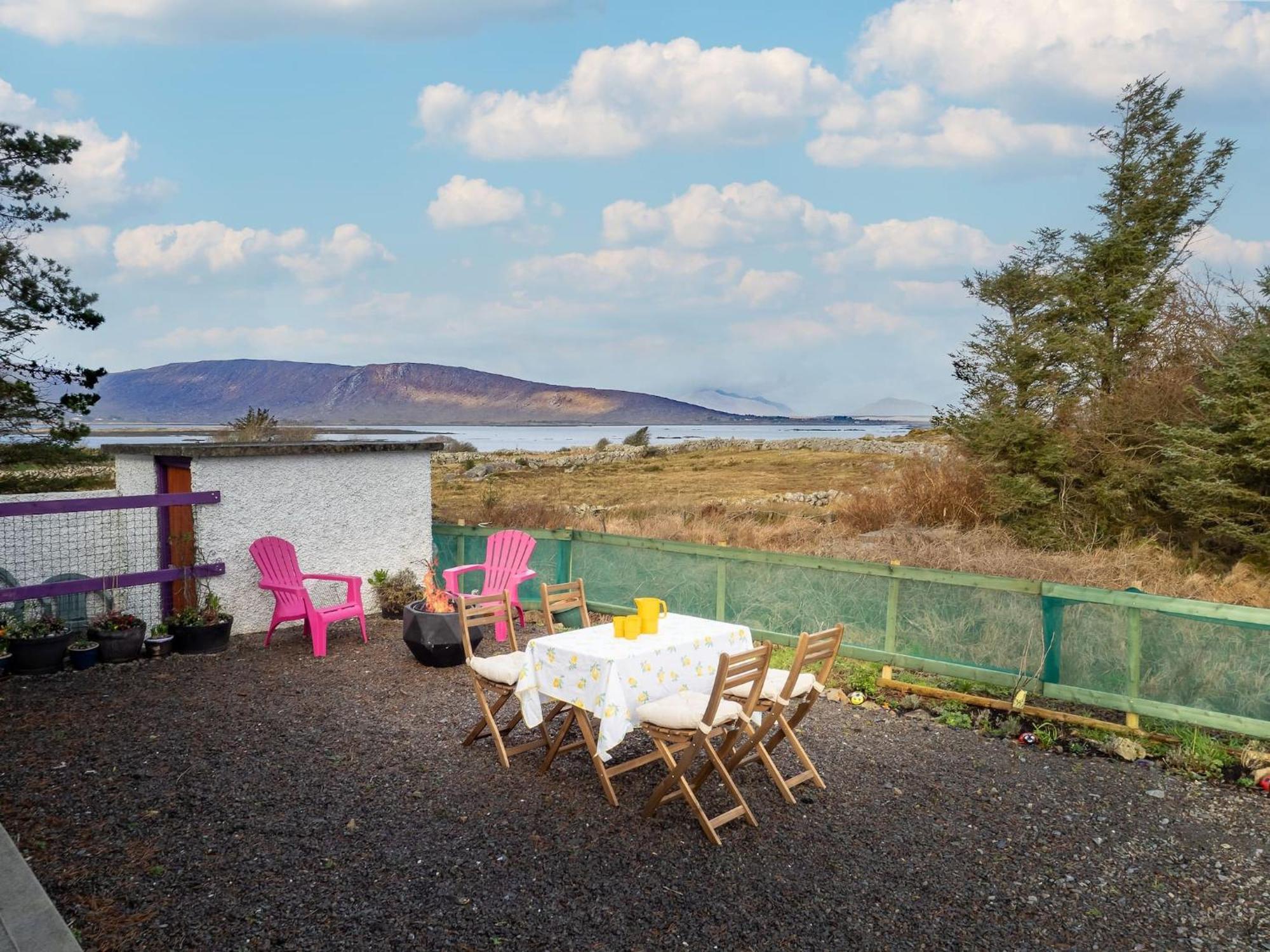 An Teachin Corcra Villa Rosmuck Exteriör bild