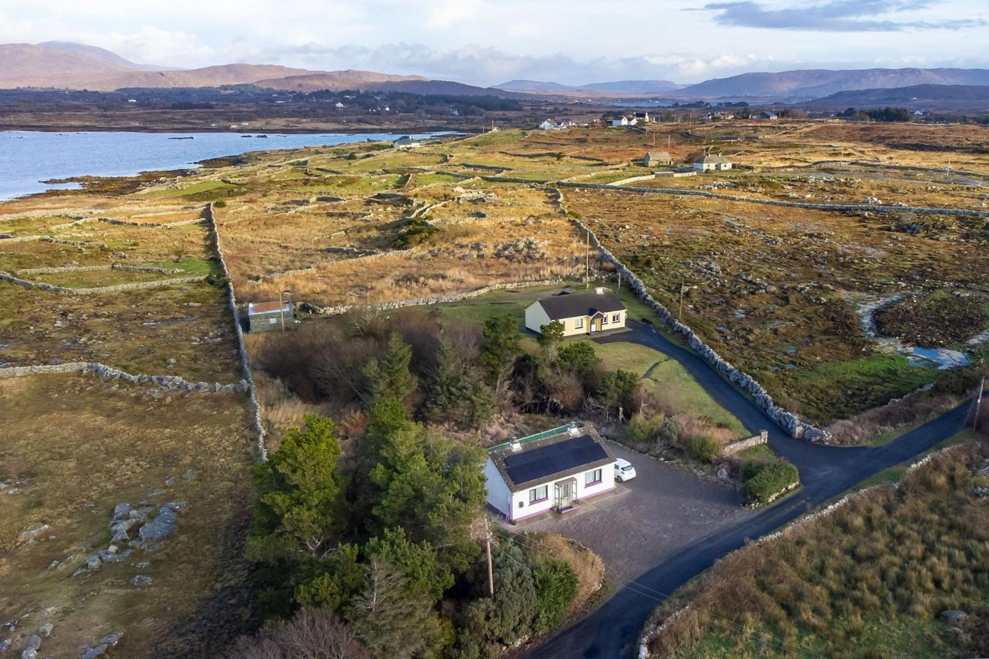 An Teachin Corcra Villa Rosmuck Exteriör bild